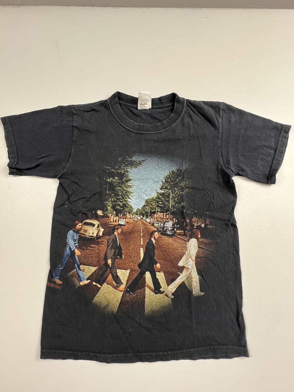 Vintage The Beatles Shirt Mens Small Black Abbey Road Graphic Tee 2003 00s